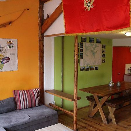 Hostel Hikers Den Žabljak Dış mekan fotoğraf