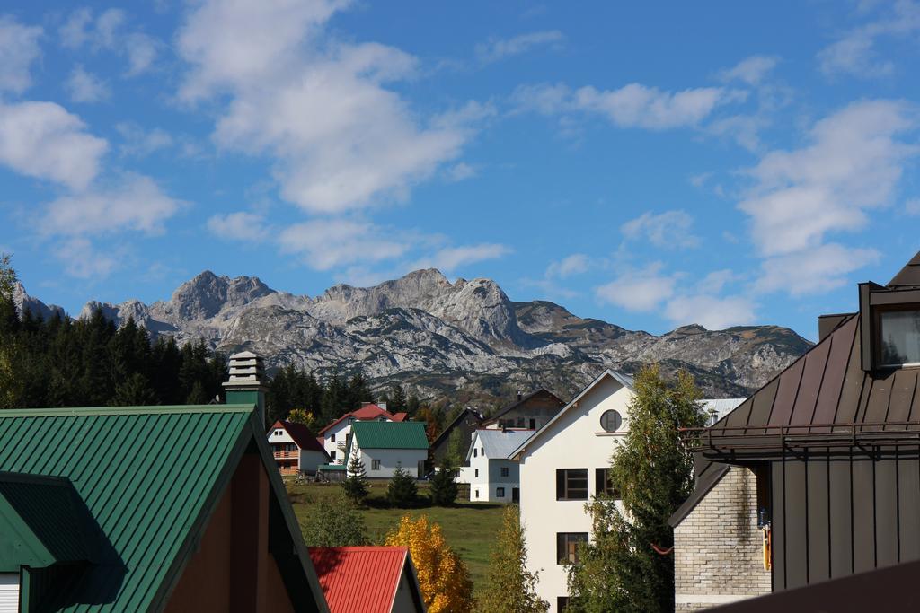 Hostel Hikers Den Žabljak Oda fotoğraf