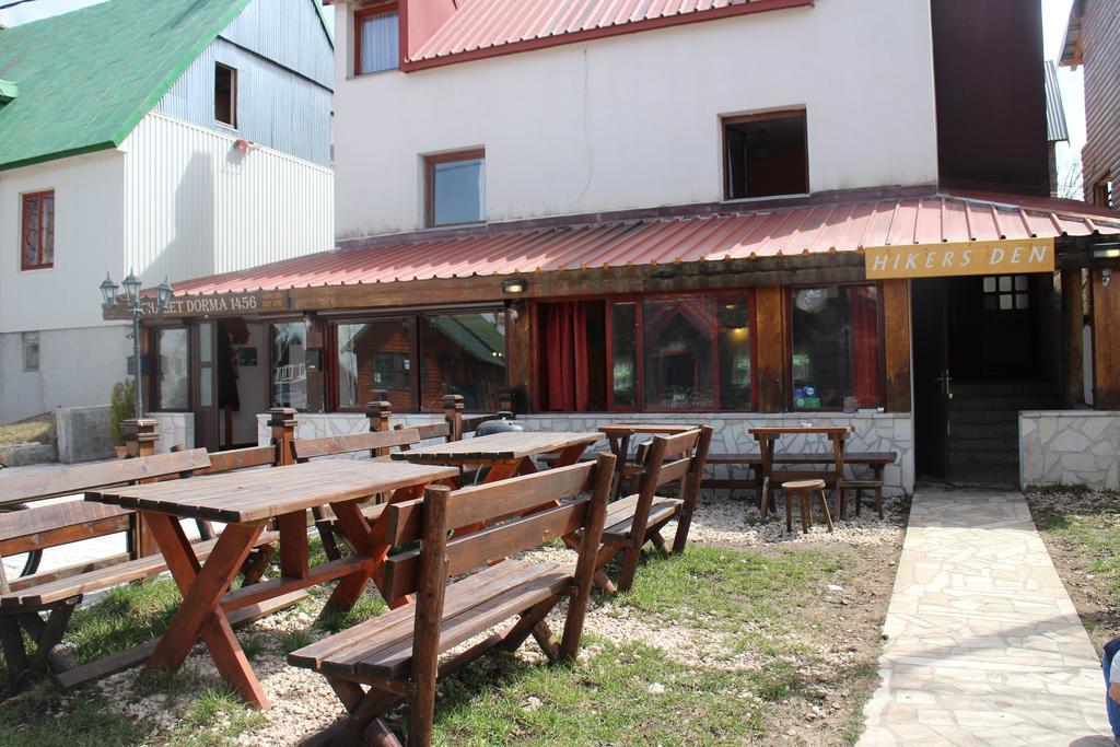 Hostel Hikers Den Žabljak Dış mekan fotoğraf