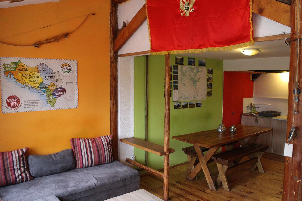 Hostel Hikers Den Žabljak Dış mekan fotoğraf